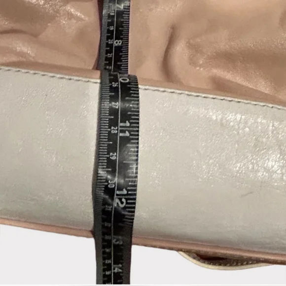 Badgley Mischka pink two- toned handbag - Picture 4 of 12